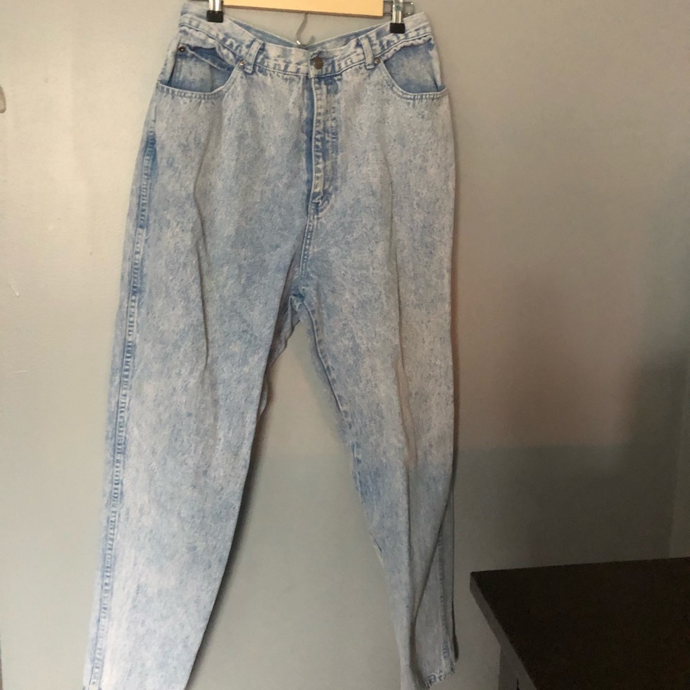 Vintage Light Wash Blue Boyfriend Jeans